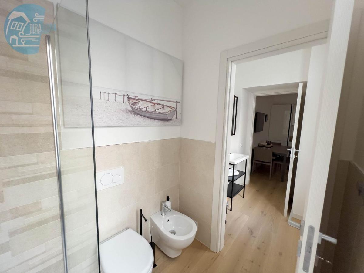 Апартаменты Piazza Della Borsa 3C Tirabora Short Rent Триест Экстерьер фото