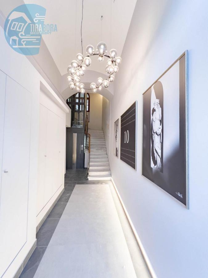 Апартаменты Piazza Della Borsa 3C Tirabora Short Rent Триест Экстерьер фото